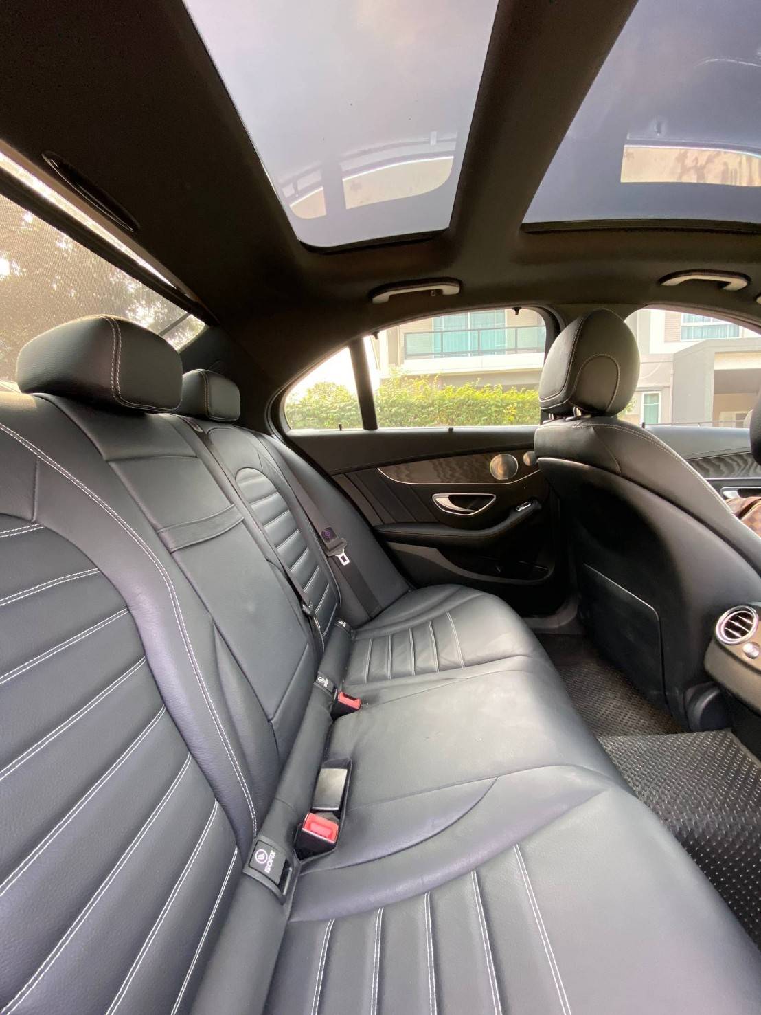 Mercedes Benz C300 AMG DYNAMIC Bluetec Hybrid ปี 2016