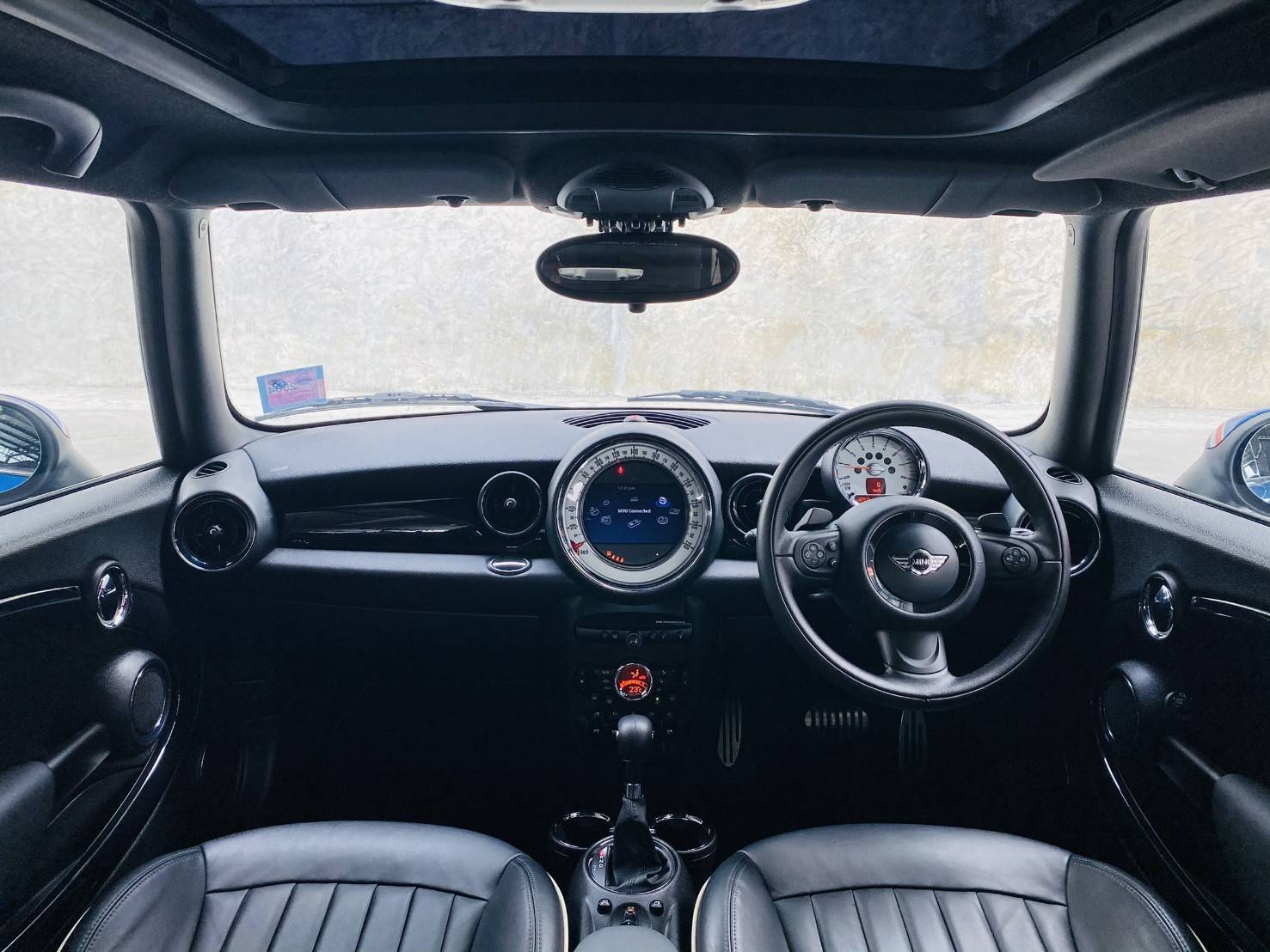 MINI HATCH COOPER S โฉม HATCH ปี 2011