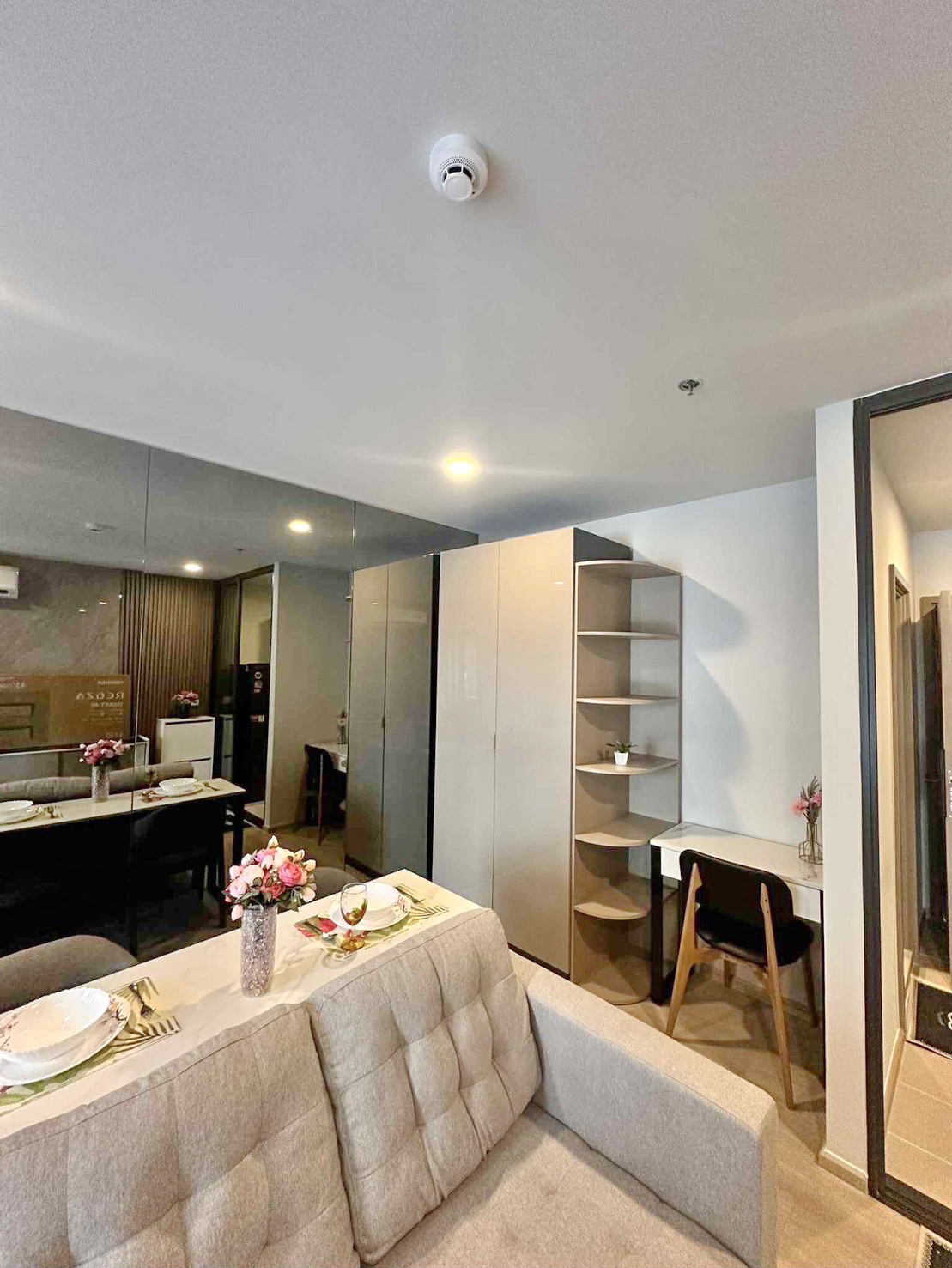 Aspire Onnut Station (200 meters from Onnut BTS station)