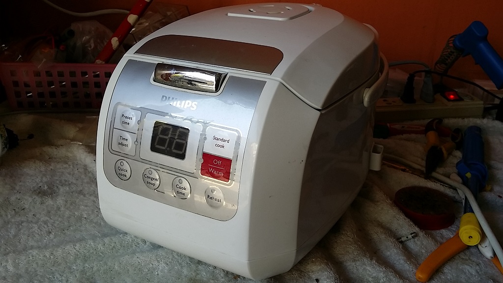ซ่อมหม้อหุงข้าว ยี่ห้อ PHILIPS รุ่น HD3030 อาการเปิดไม่ติดเครื่องไม่ทำงาน