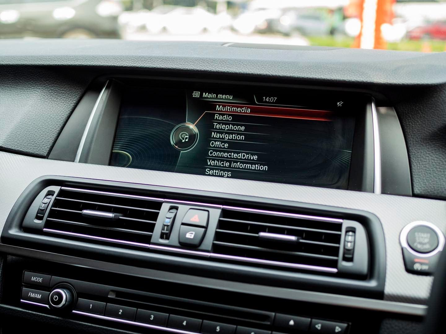 BMW 525d M SPORT LCi (F10) ปี 2014