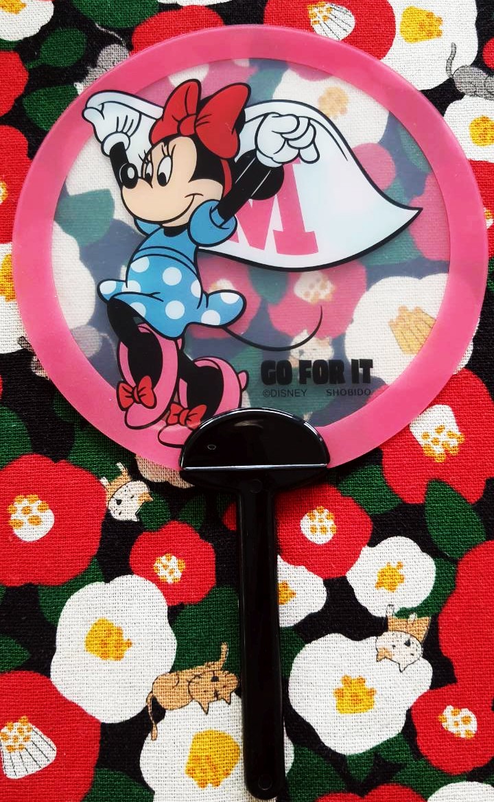 พัด Minnie Mouse มินนี่เม้าส์ จากญี่ปุ่น Go for it shobido Size : 18 cm