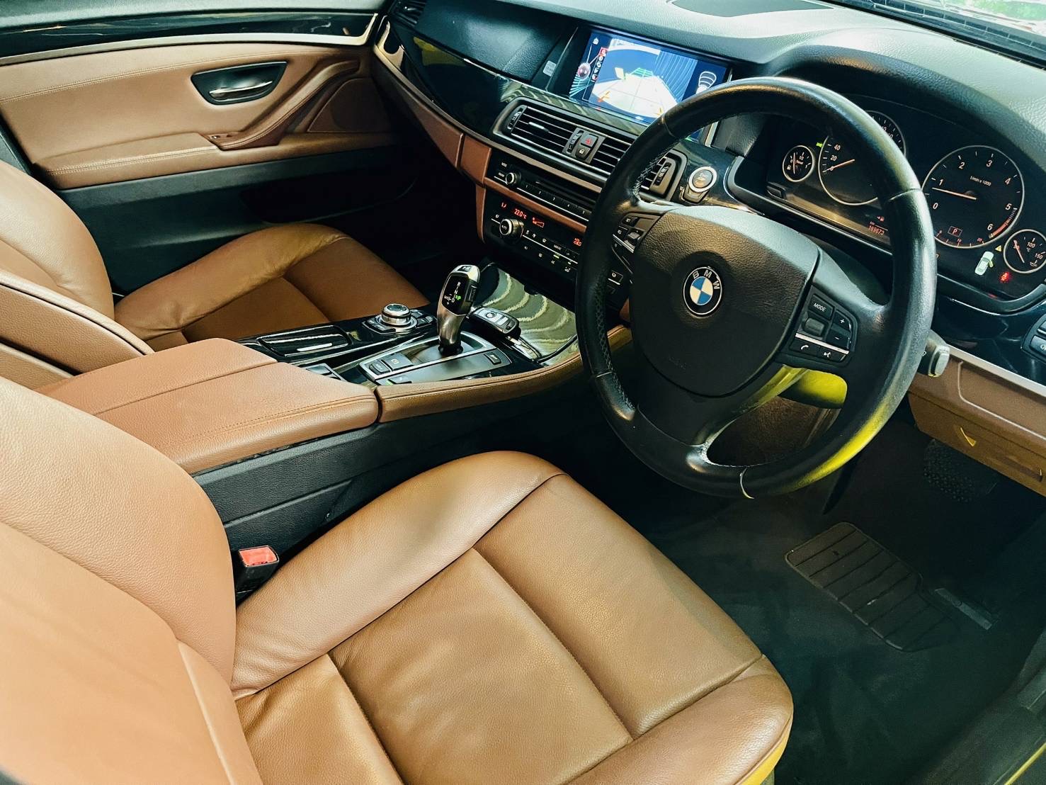 BMW 520d LUXURY ปี2011