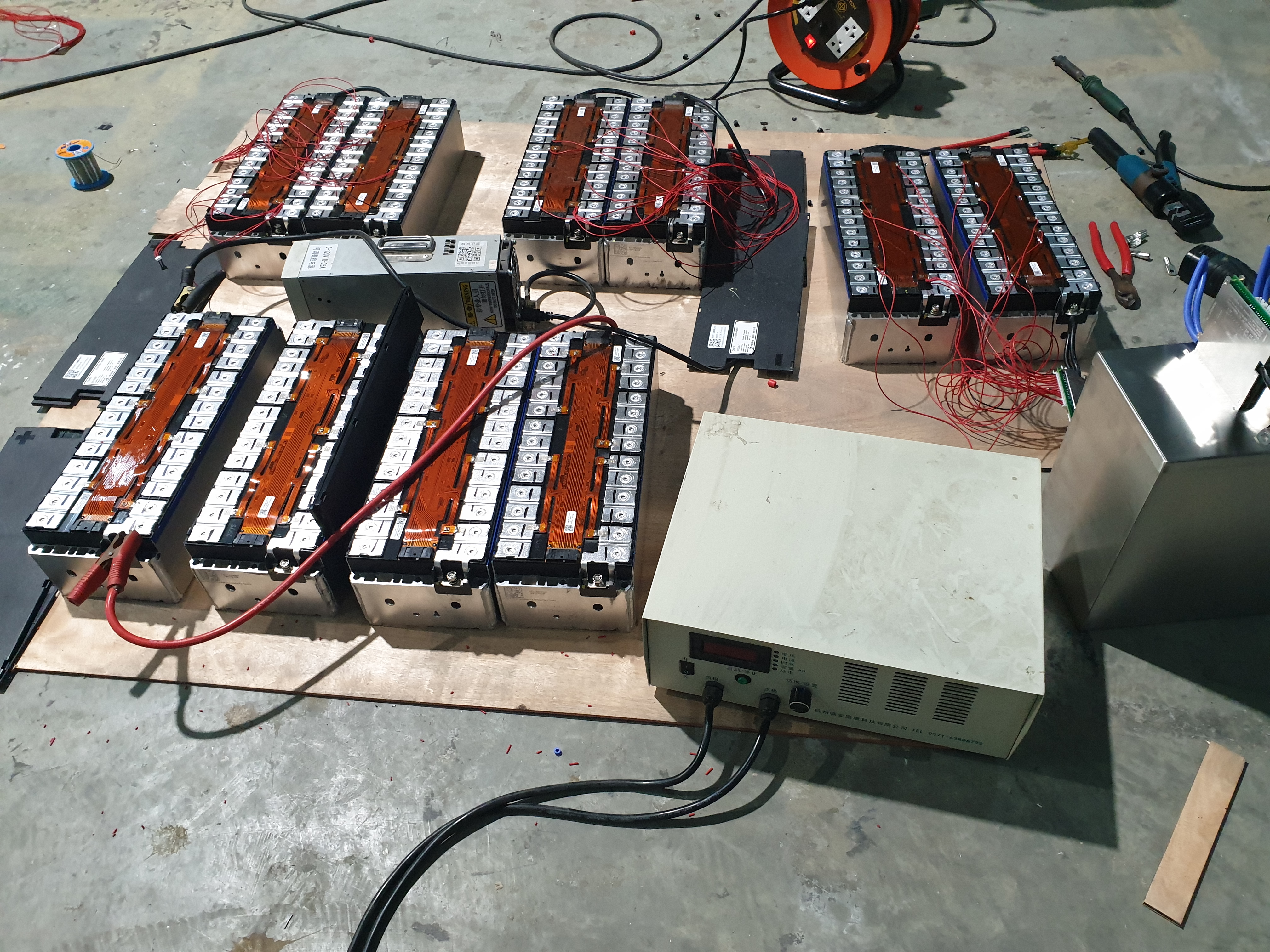 แบตเตอรี่ลิเทียมประกอบตามสั่ง รถกอล์ฟไฟฟ้า โฟล์คลิฟไฟฟ้า แฮนลิฟไฟฟ้า lithium battery for golf car , forklift , hand lift 24v 36v 48v