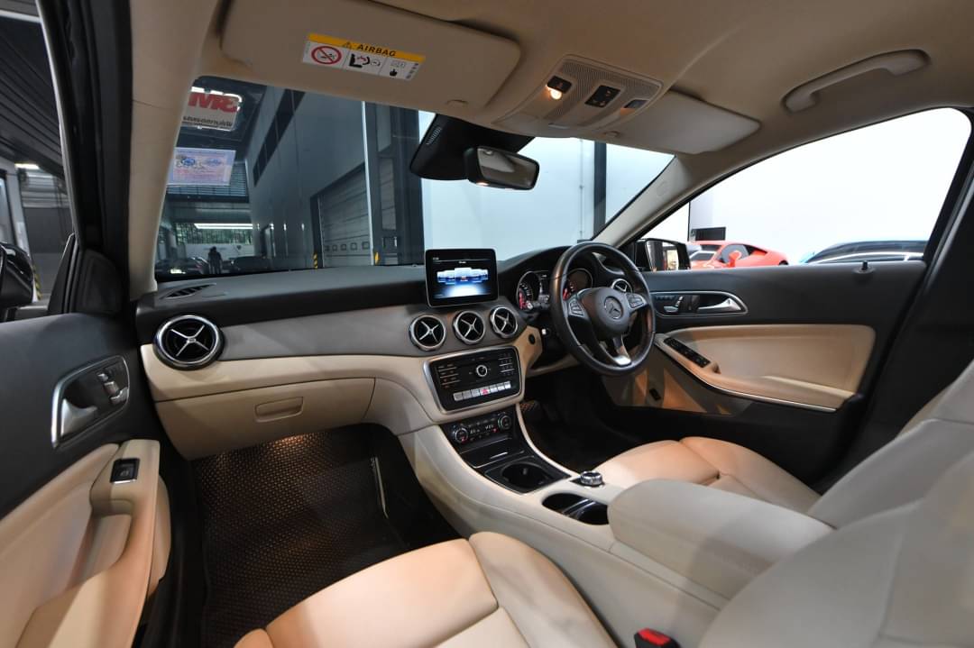 Mercedes Benz GLA 200 ปี 2019