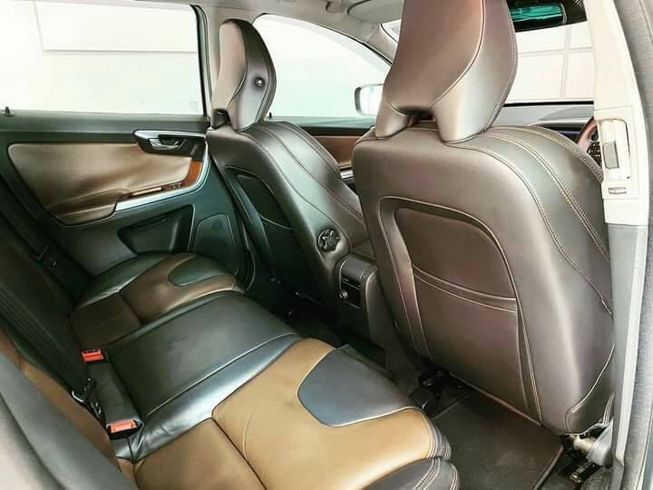 Volvo XC60 D4 Drive 2.0 V5 163 hp ปี 2014