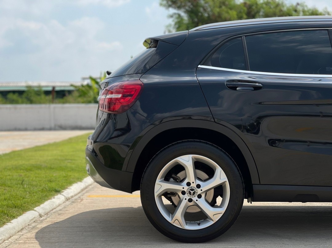 Mercedes-Benz GLA200 1.6 Urban Facelift (W156) ปี 2019 จด 2021