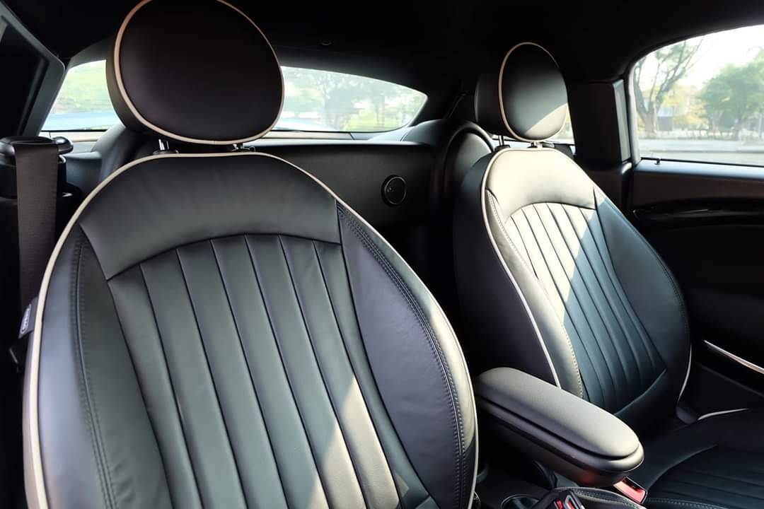 Mini R58 LCI Coupe Cooper S ปี 2012