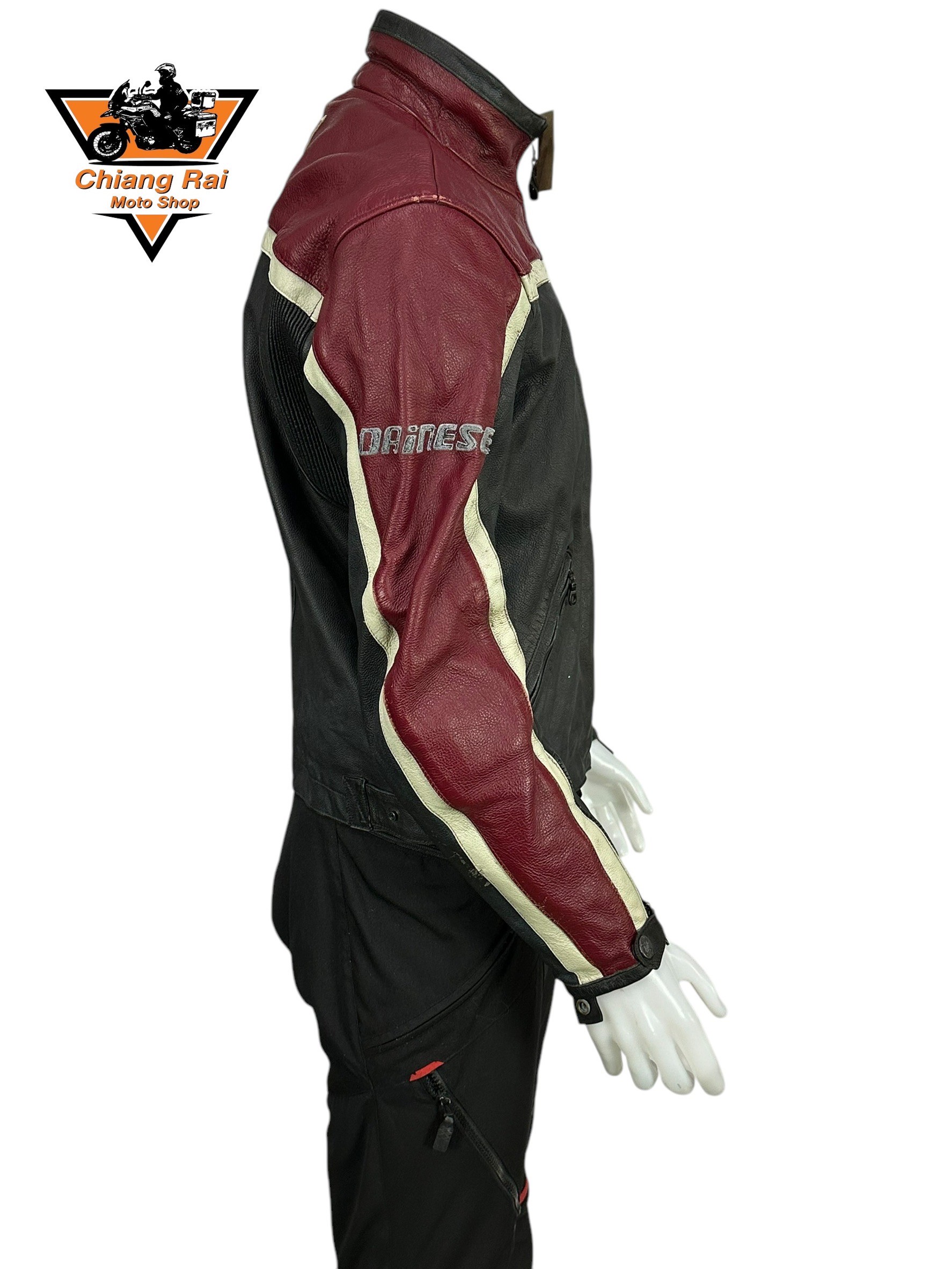 เสื้อขี่มอเตอร์ไซด์( มือสอง) CRSB 001 : อก 42" ยาว 24" (M) **dainese**