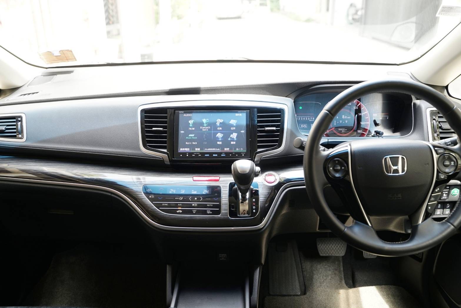 Honda Odyssey Absolute RC1 ปี 2015