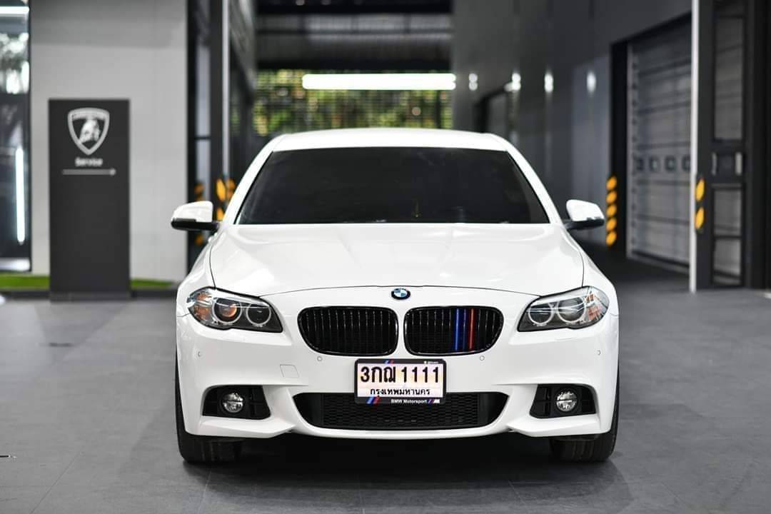 BMW 520d M sport รุ่น Minor change (Lci) ปี 2015