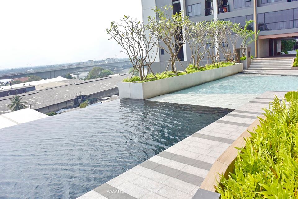 The Politan Rive หรูติดเจ้าพระยา