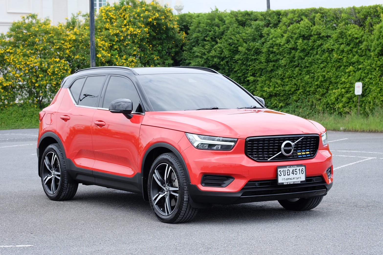 VOLVO XC40 1.5 PHEV R-DESIGN ปี 2021