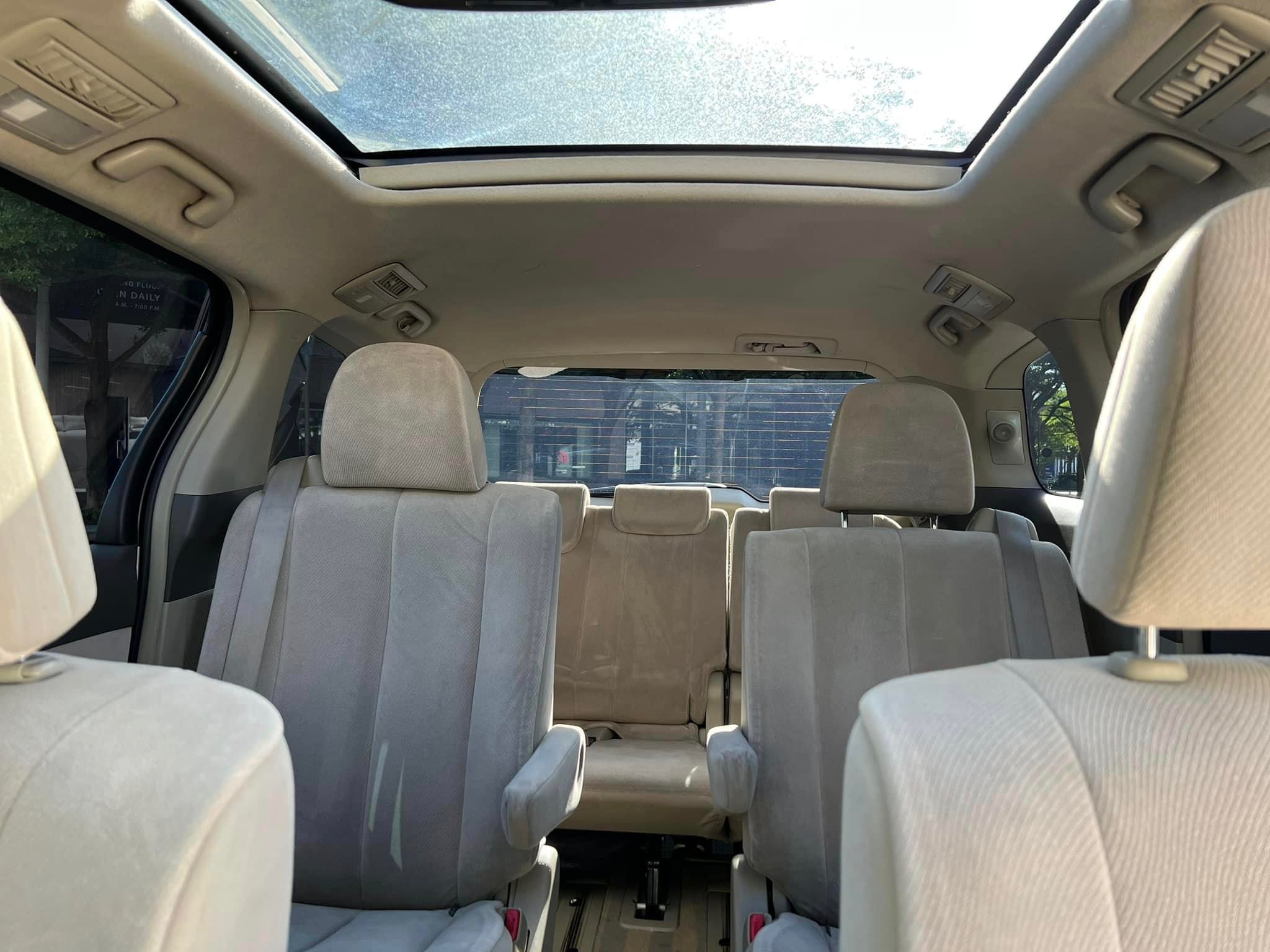 TOYOTA ESTIMA 2.4G มือแรกออกห้าง ปี 2010