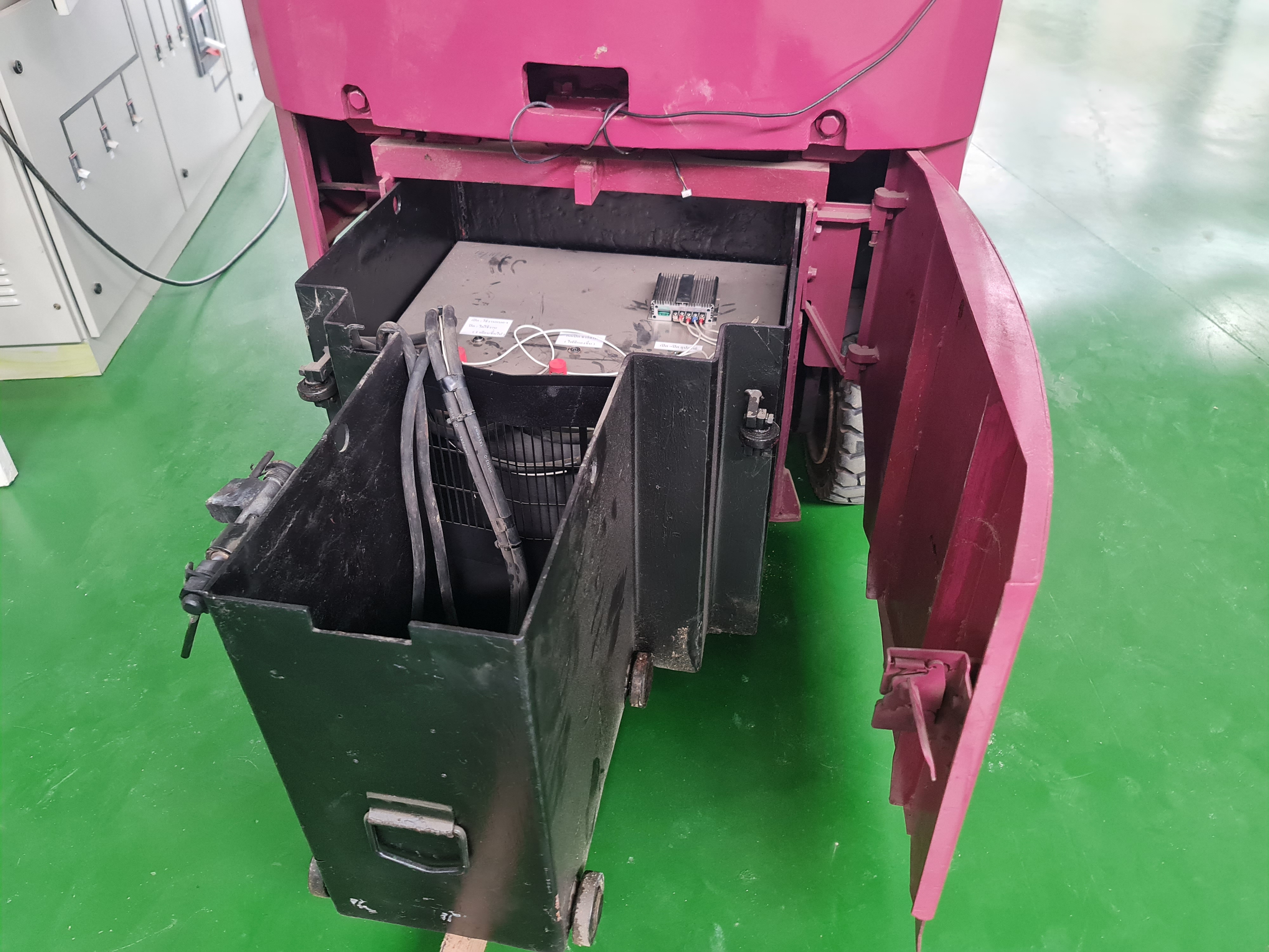 ทดสอบแบตเตอรี่ลิเทียมกับรถโฟล์คลิฟท์ไฟฟ้า ขนาด 72v 400ah