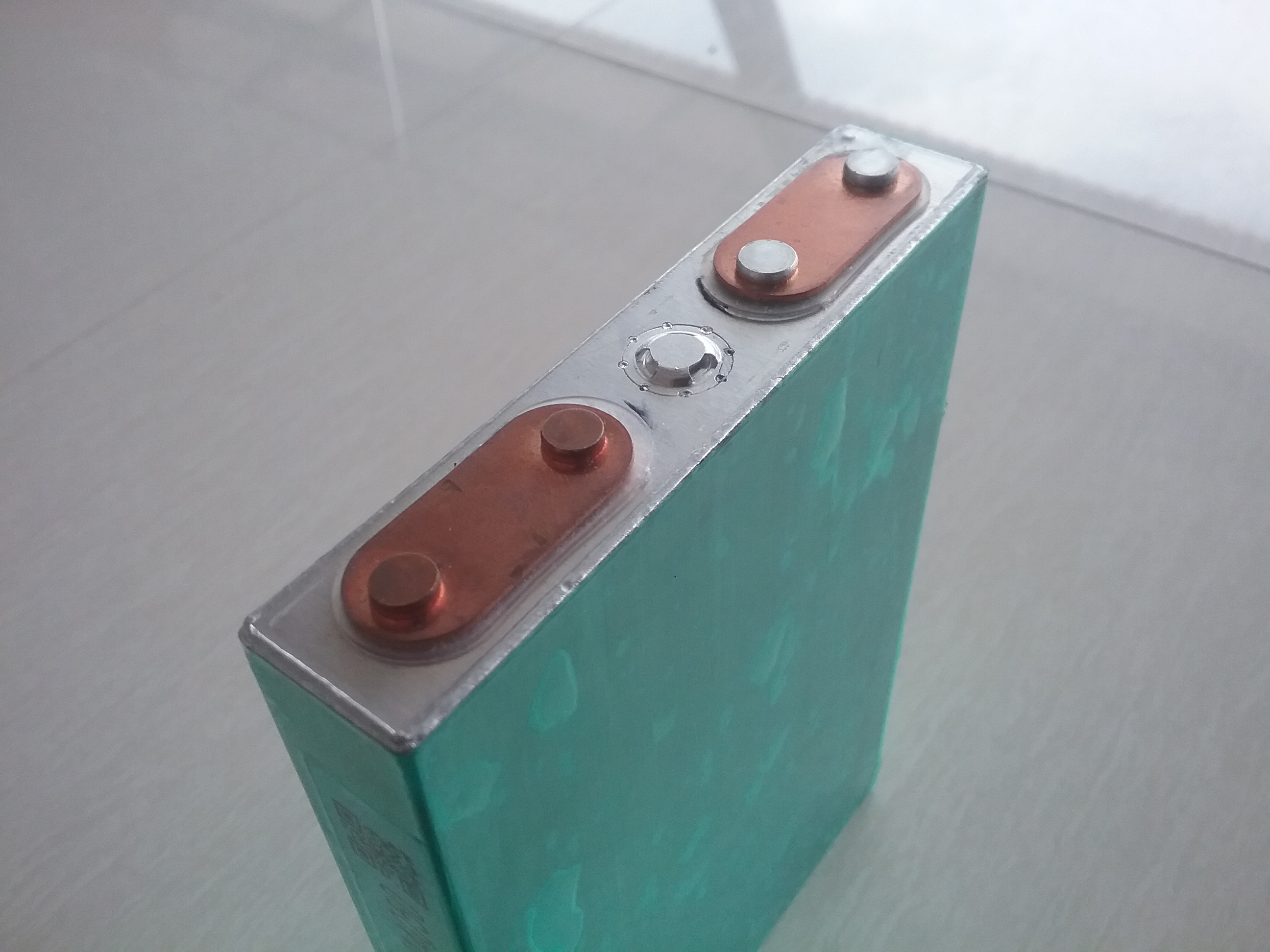 แบตเตอรี่ลิเทียมฟอสเฟส lifepo4 3.2v 20ah บัดกรีเอา