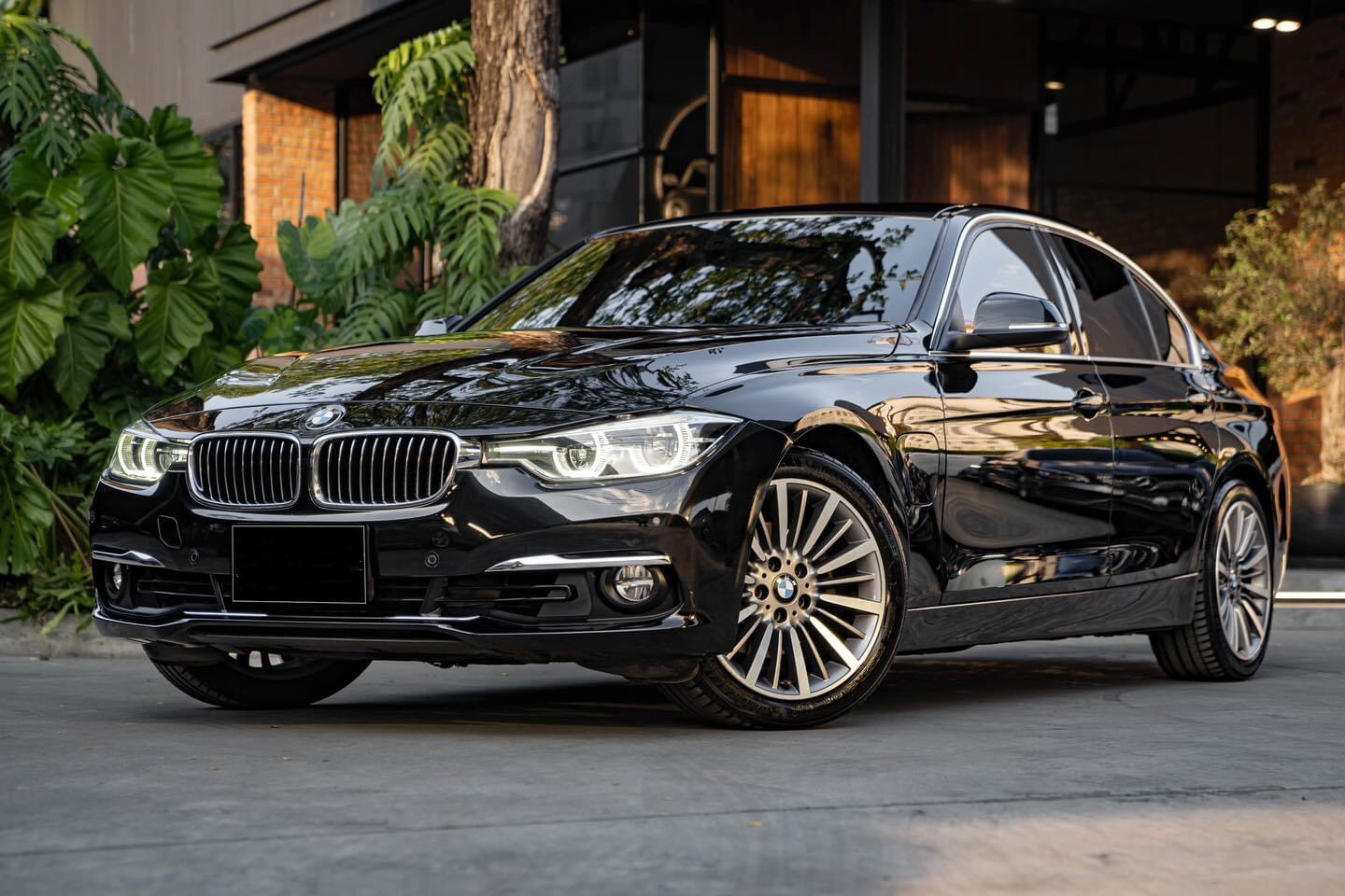 BMW 330e Luxury Plugin-Hybrid รุ่นF30 ปี 2017