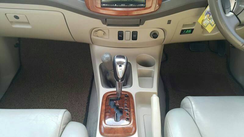 TOYOTA FORTUNER ปี 2005 สีดำ