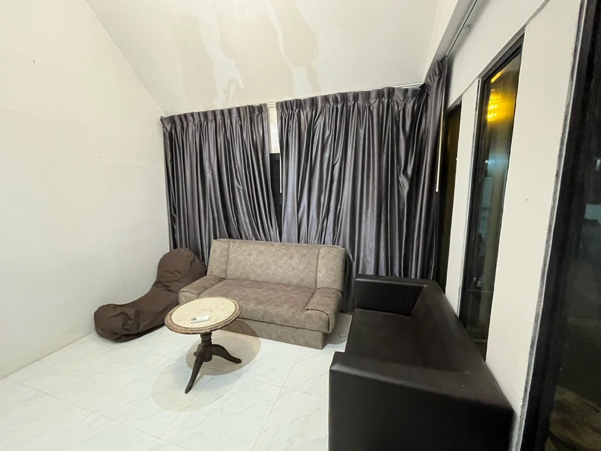 ให้เช่าบ้านหรู ชั้นเดียว ที่ดิน ขนาด 2 งาน ฟื้นที่ใช้สอย ขนาด 200 ตารางวา พร้อมสระว่ายน้ำ ย่านสามโคก