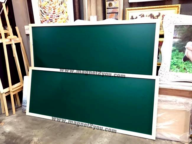 กระดานเขียวแม่เหล็ก 75x180 ติดผนัง กรอบไม้สนเลือกสีได้