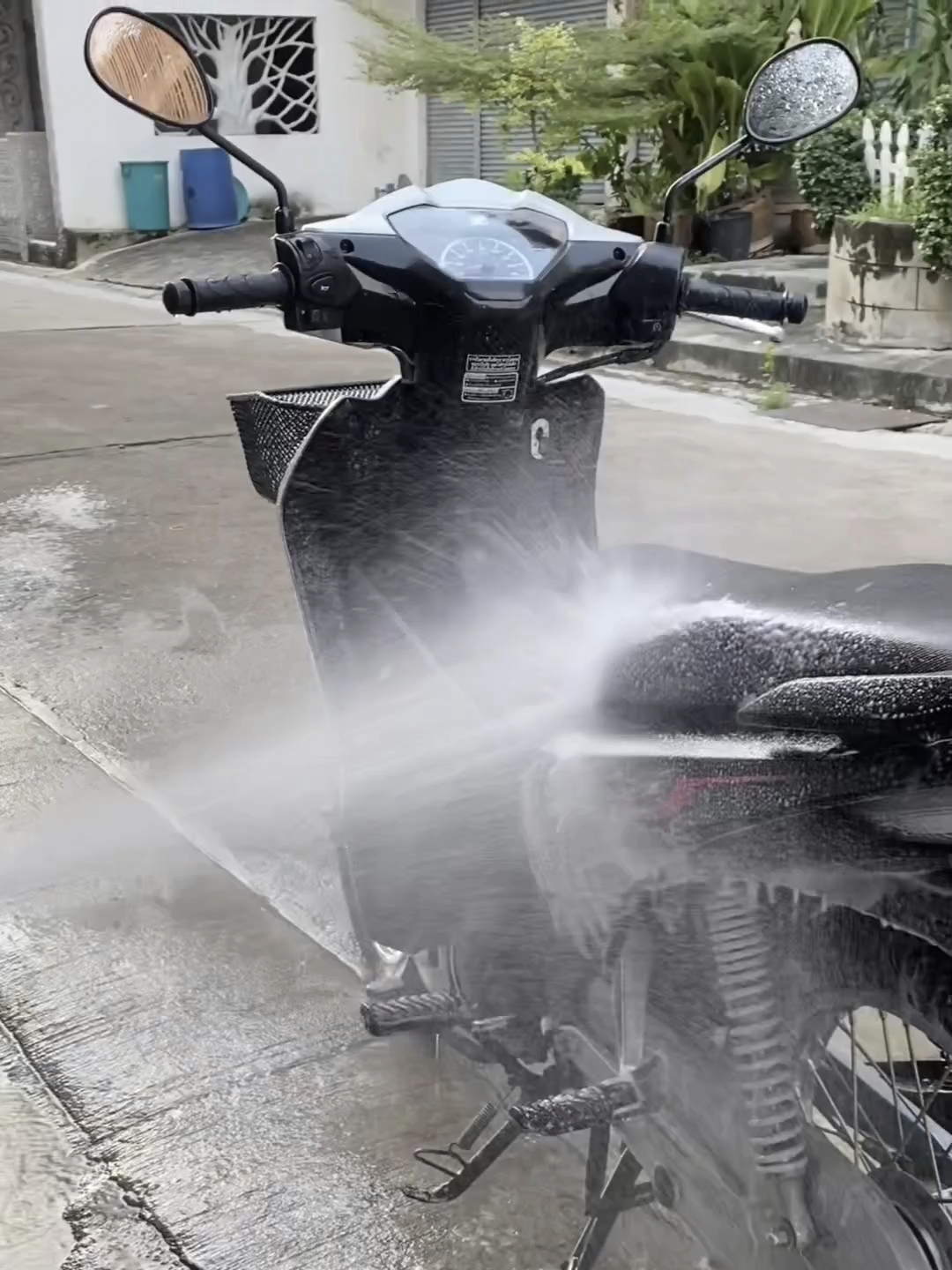 เครื่องฉีดน้ำแรงดันสูงมีล้อ ยี่ห้อ Tenya รุ่น QXJ-22