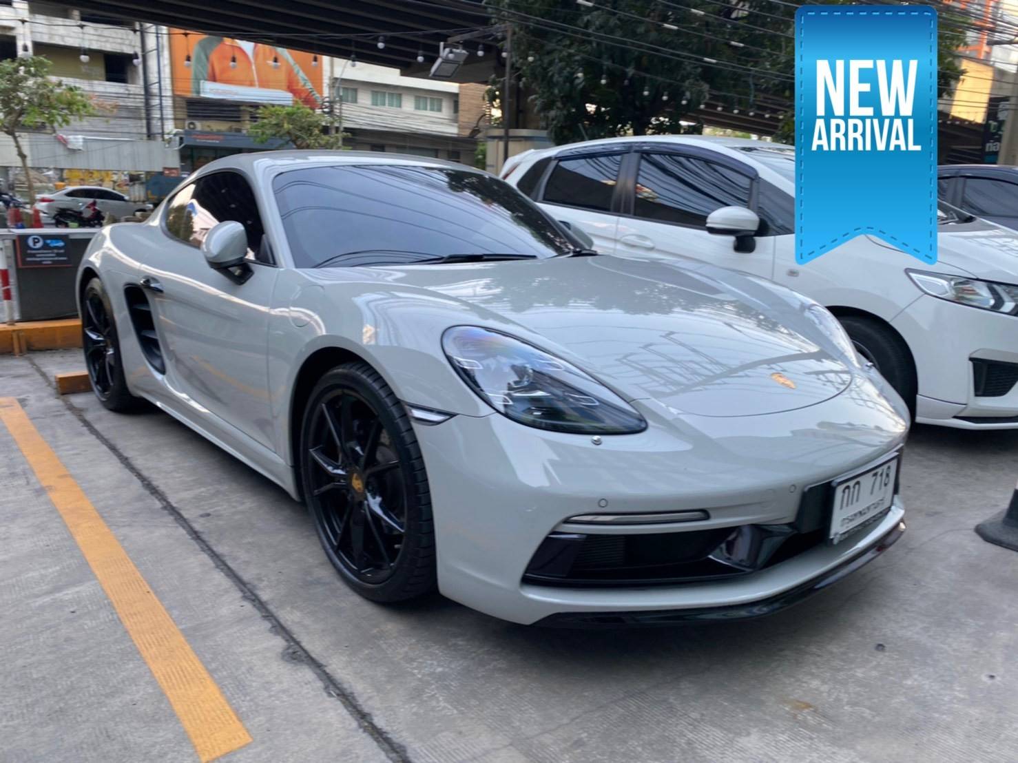 Porsche 718 Cayman ปี 2020