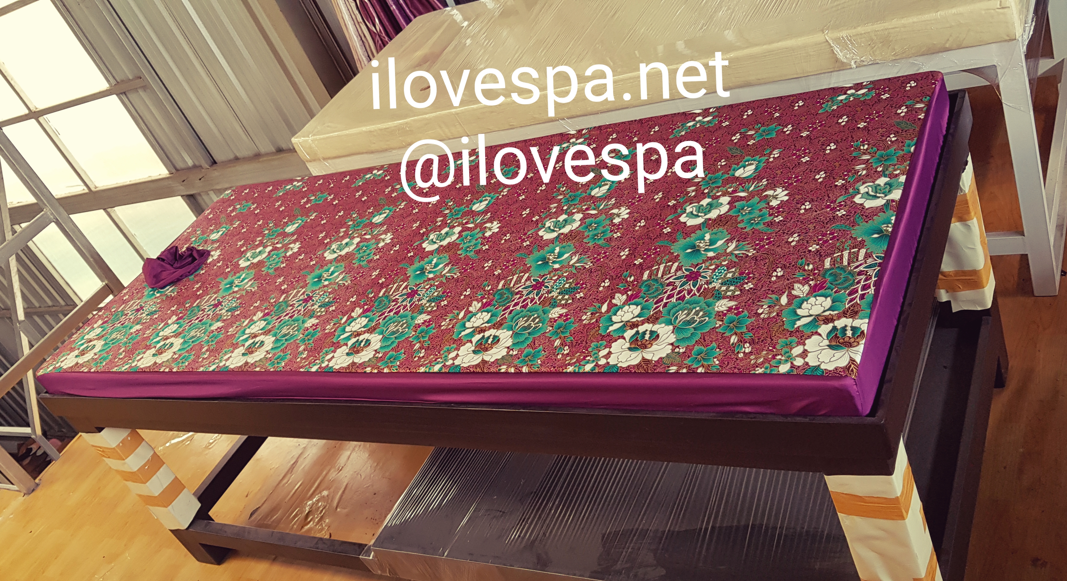 ผ้าปูเบาะสปา ผ้าพิมพ์ทองลายไทย