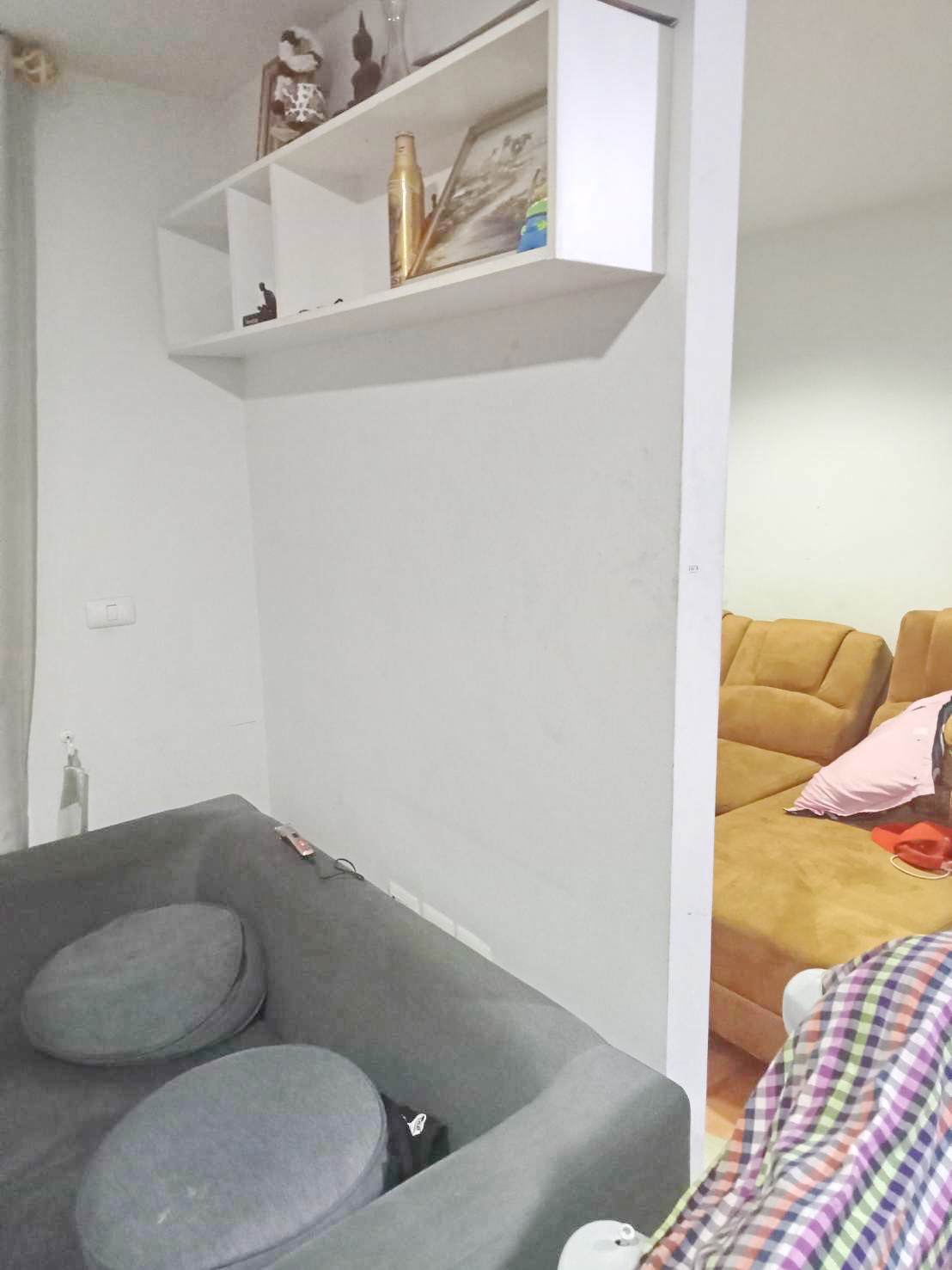 ขายต้องการใช้เงินด่วน ทิวลิปคอนโด ห้องมุม 2 ห้องนอน ( ขายแล้ว )