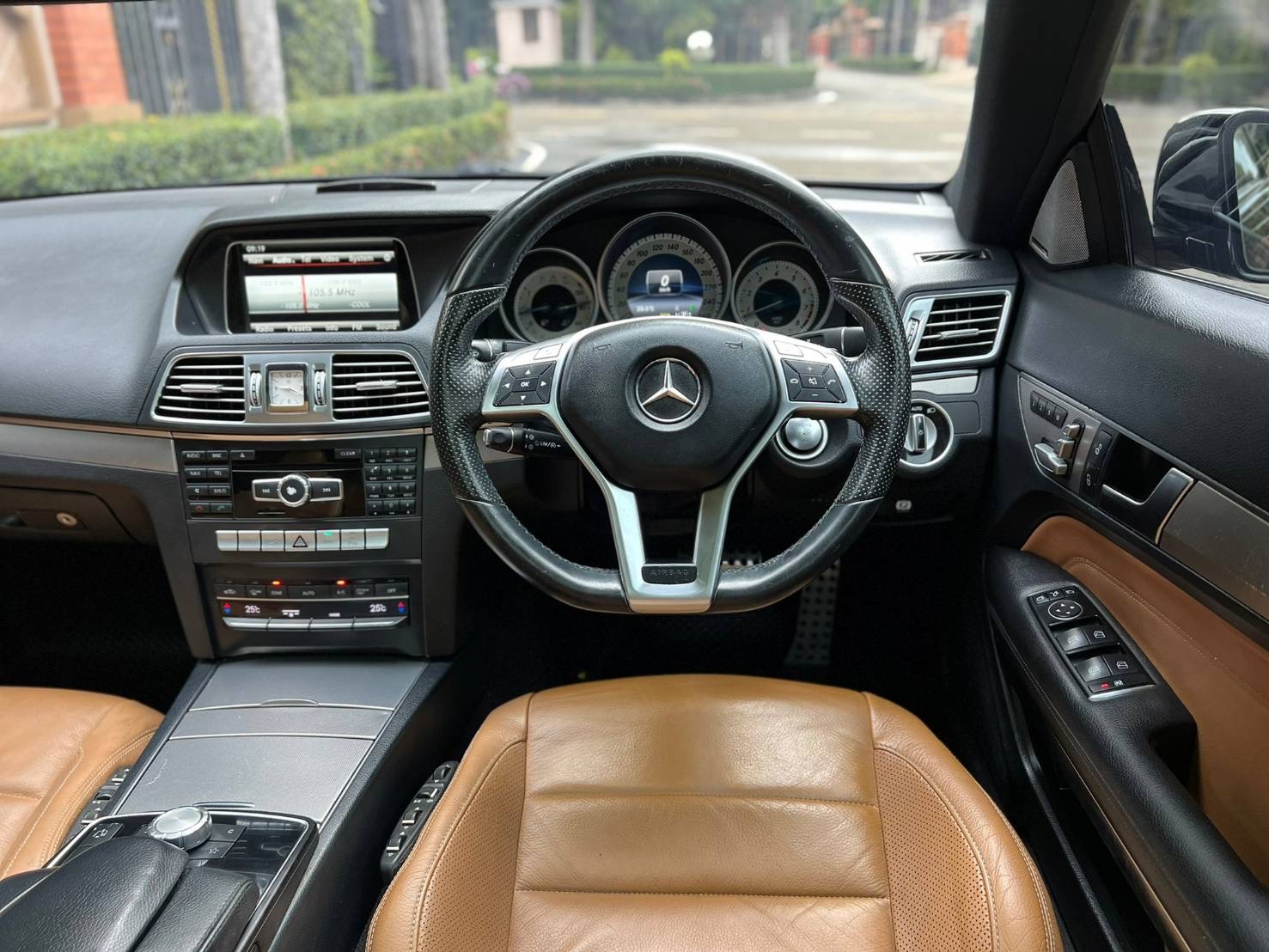 Mercedes-Benz E200 Coupe AMG Dynamic ปี 2014