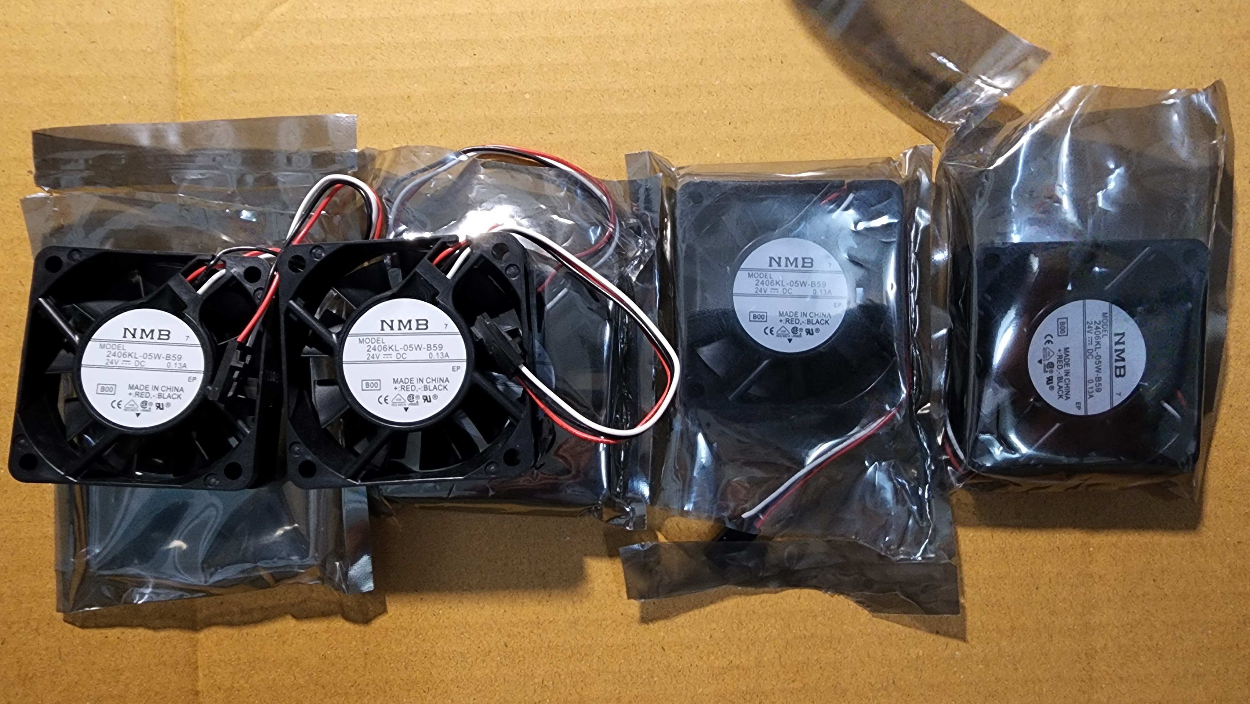 พัดลม รุ่น 2406KL-05W-B59 ไฟ 24V