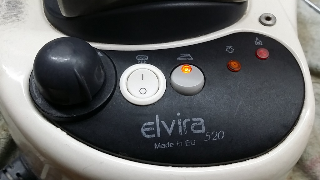 ซ่อมเตารีดไอน้ำ ยี่ห้อ ELVIRA รุ่น 520 อาการสวิทช์ไอน้ำเสีย