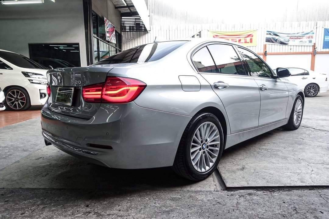 BMW 320d Iconic (F30 LCI) ปี 2017