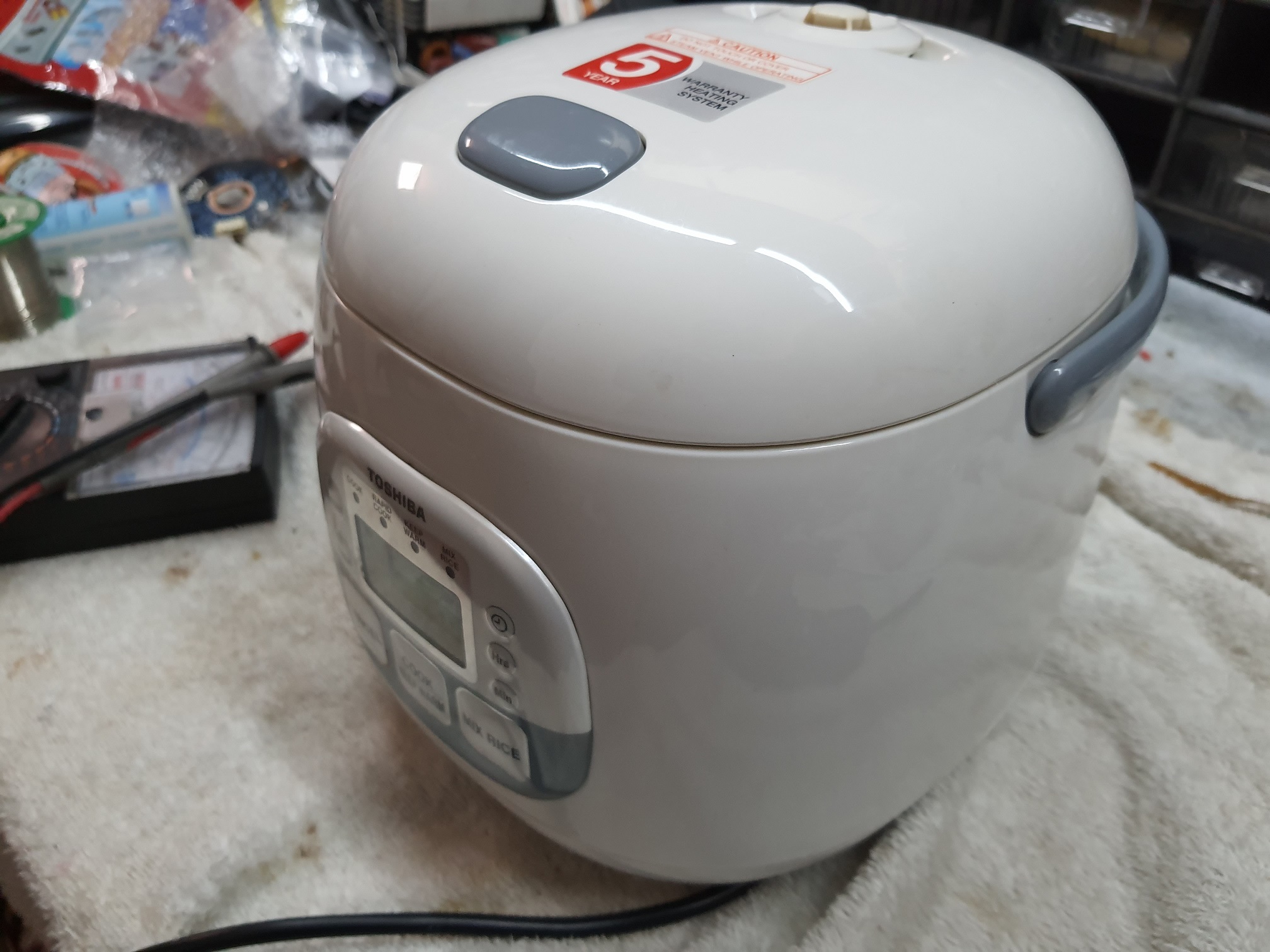 ซ่อมหม้อหุงข้าว ยี่ห้อ TOSHIBA รุ่น RC-5MM อาการเปิดไม่ติด