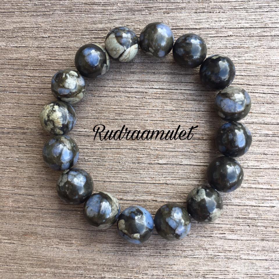 Que-Sera หรือ บลูโอปอล (blue opal) 13 mm