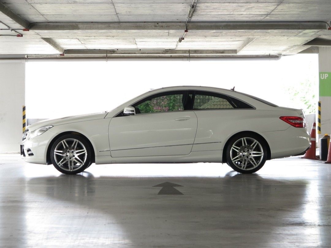 Mercedes Benz E200 CGI Coupe AMG Sport ปี 2012