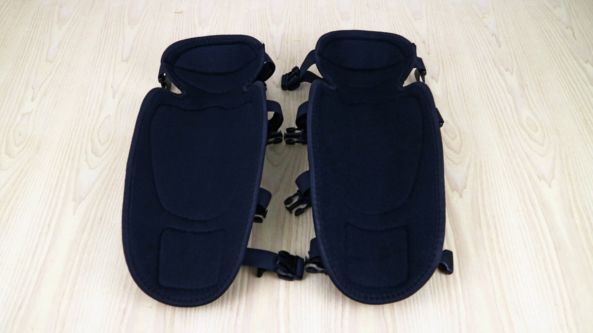 สนับขาตัดหญ้า