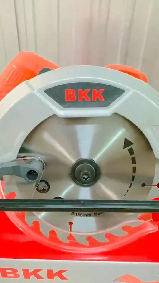 เลื่อยวงเดือน BKK 7 นิ้ว