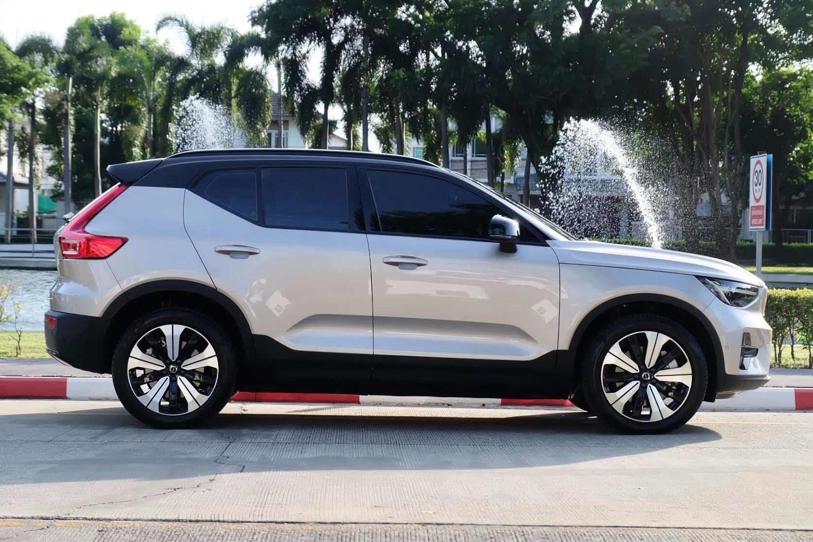 Volvo XC40 Pure Electric Twin Motor 4WD ( MNC ) ปี 2023