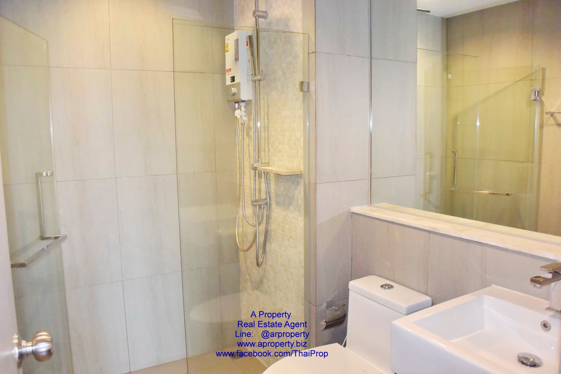 ให้เช่า POLITAN RIVE ห้องริม วิวเจ้าพระยา มีเครื่องซักผ้า