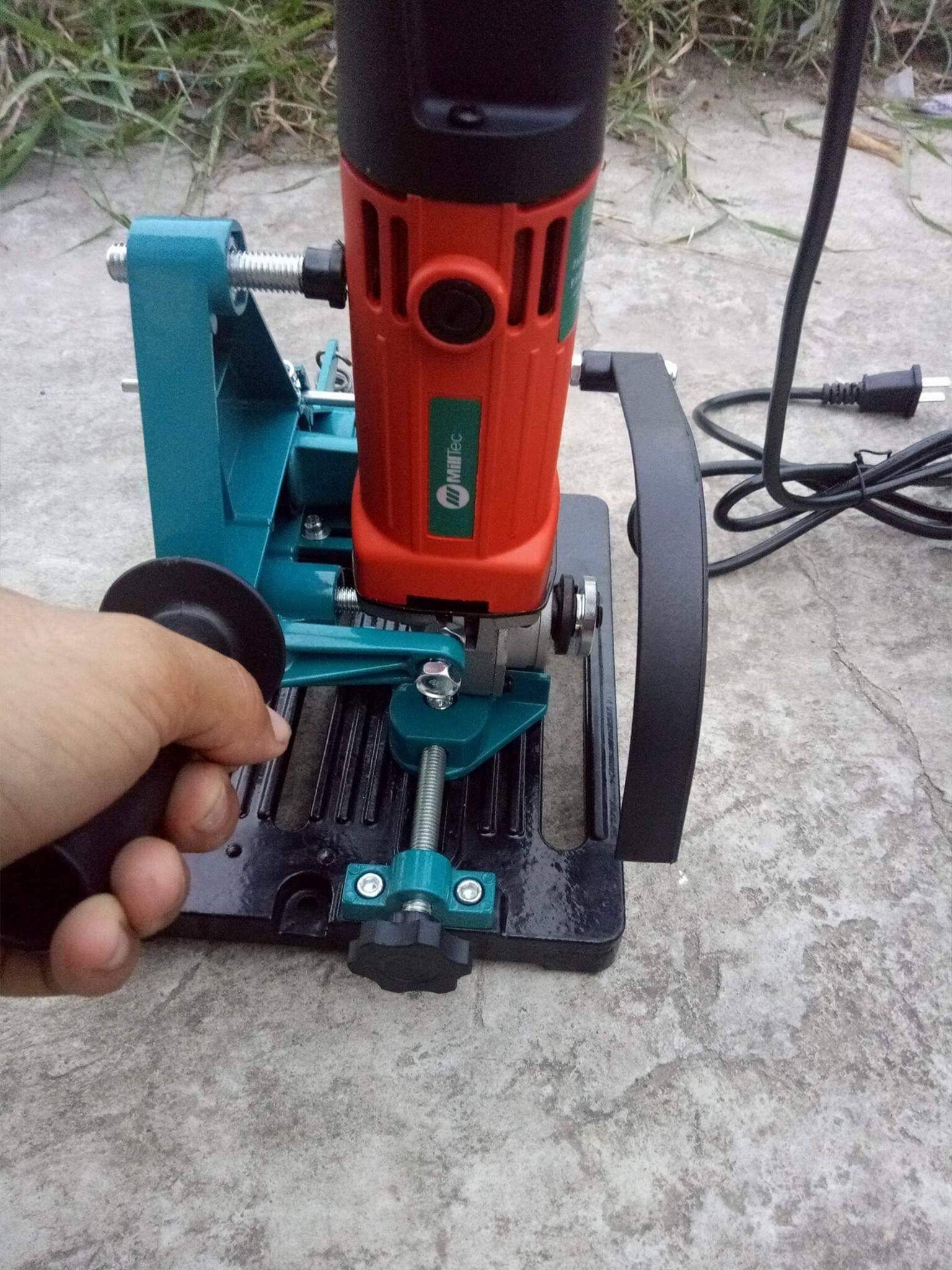 ชุดคู่แท่นจับและหินเจียร