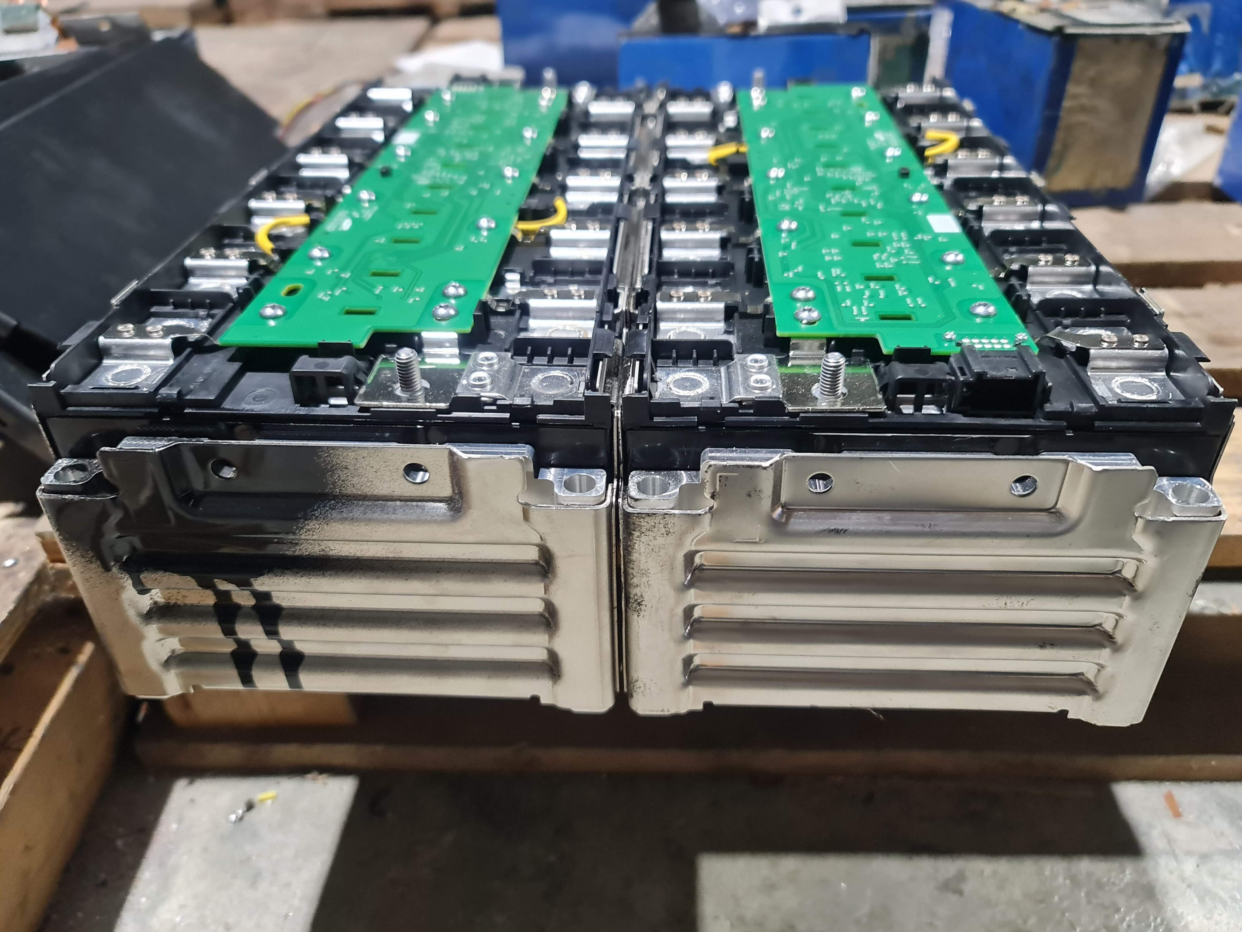 Samsung SDI 12S 14S litihum NMC 40Ah 60Ah , It is good to make 24S and 28S NMC 96v