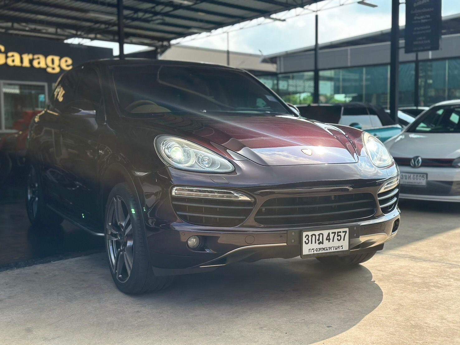Porsche Cayenne Hybrid ปี 2012