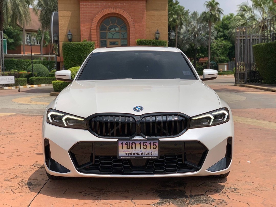 BMW 330e M-SPORT LCI ปี 2023