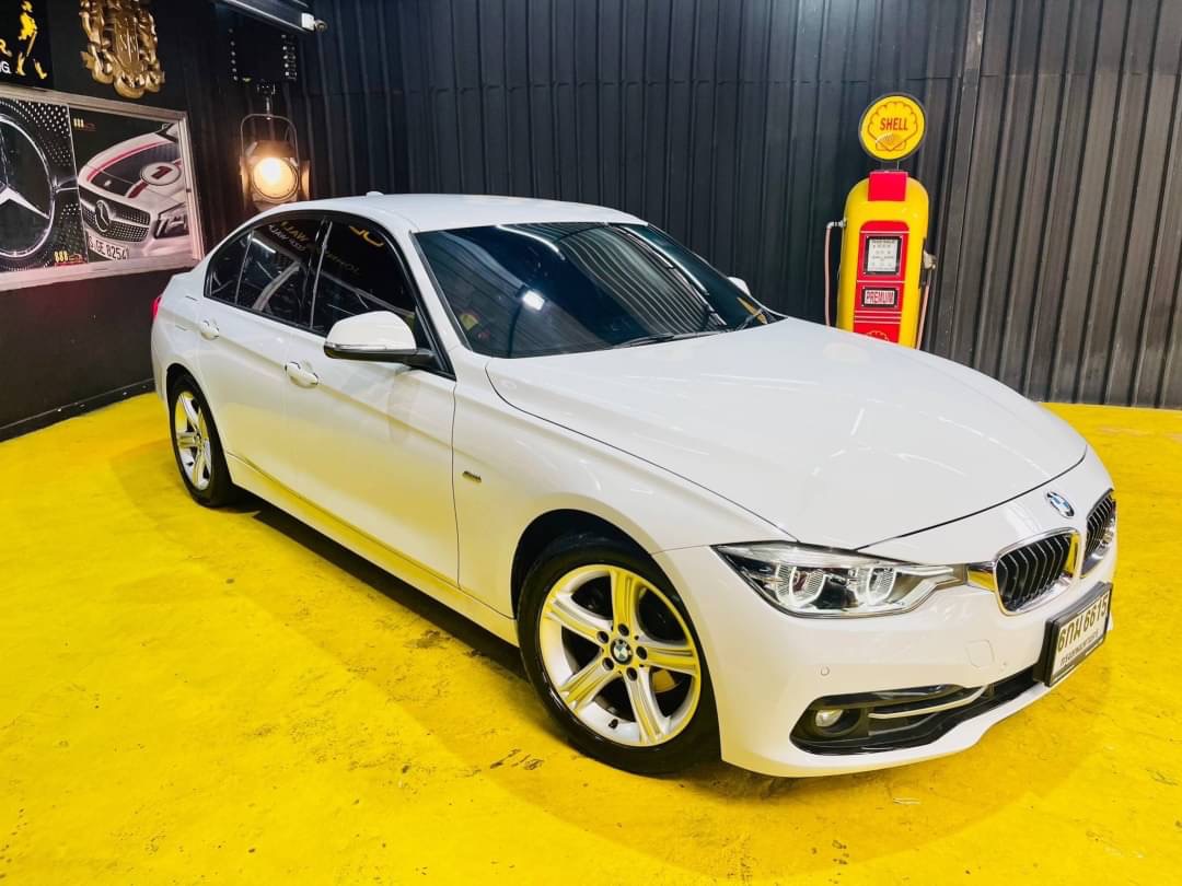 BMW 320i SPORT โฉม LCI ปี2017