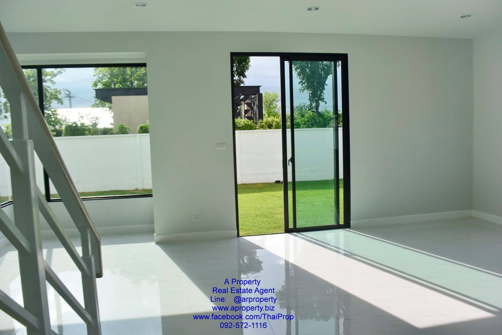 ขาย บ้านแฝดหลังมุม COMO Bianca - Bangna