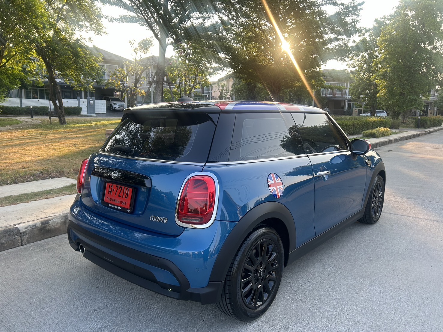 MINI Cooper ปี 2022