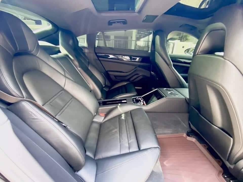Porsche Panamera 4E-Hybrid Executive ปี 2019 Jet Black