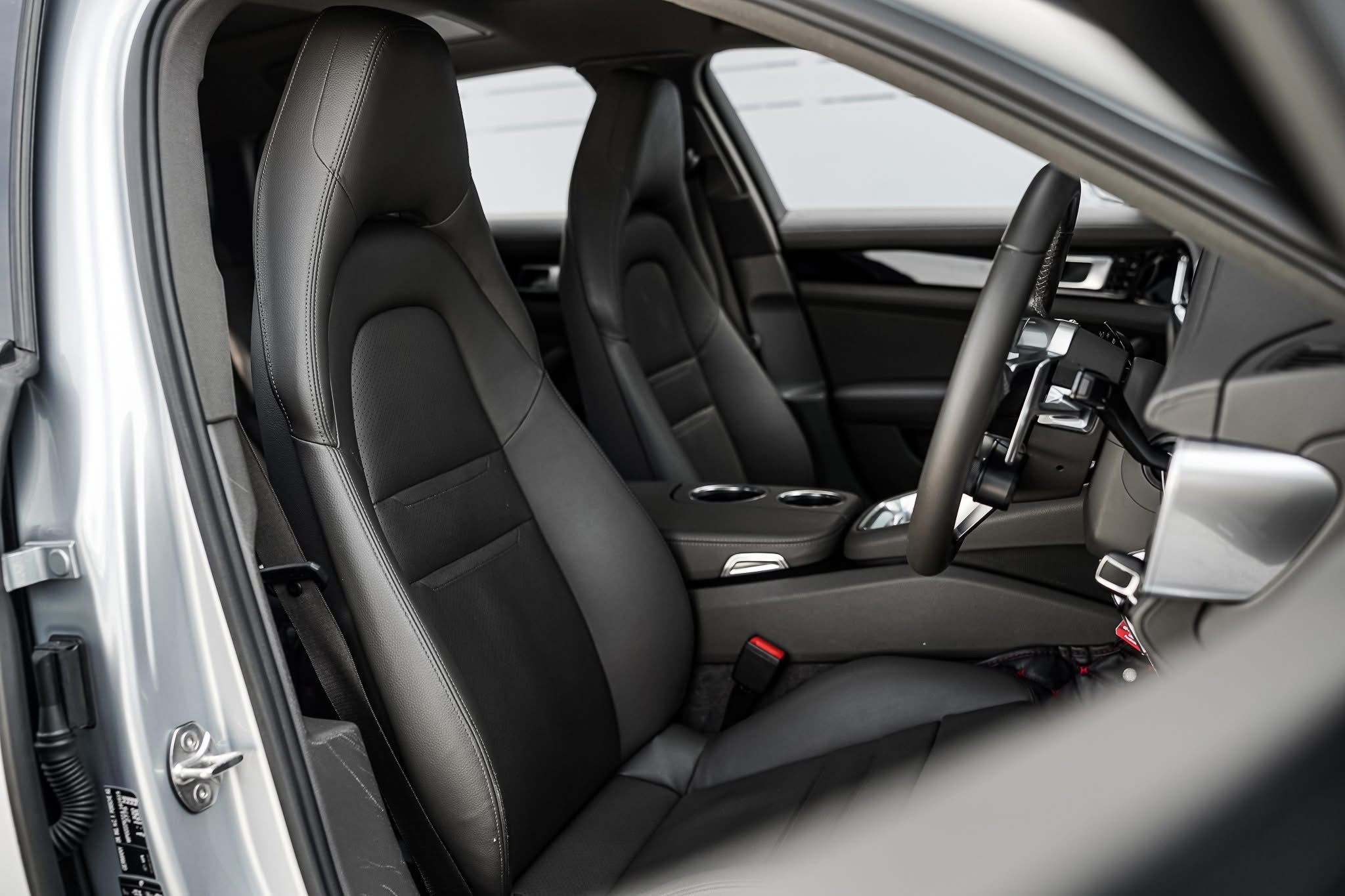 Porsche Panamera 4 E-Hybrid Executive ปี 2018