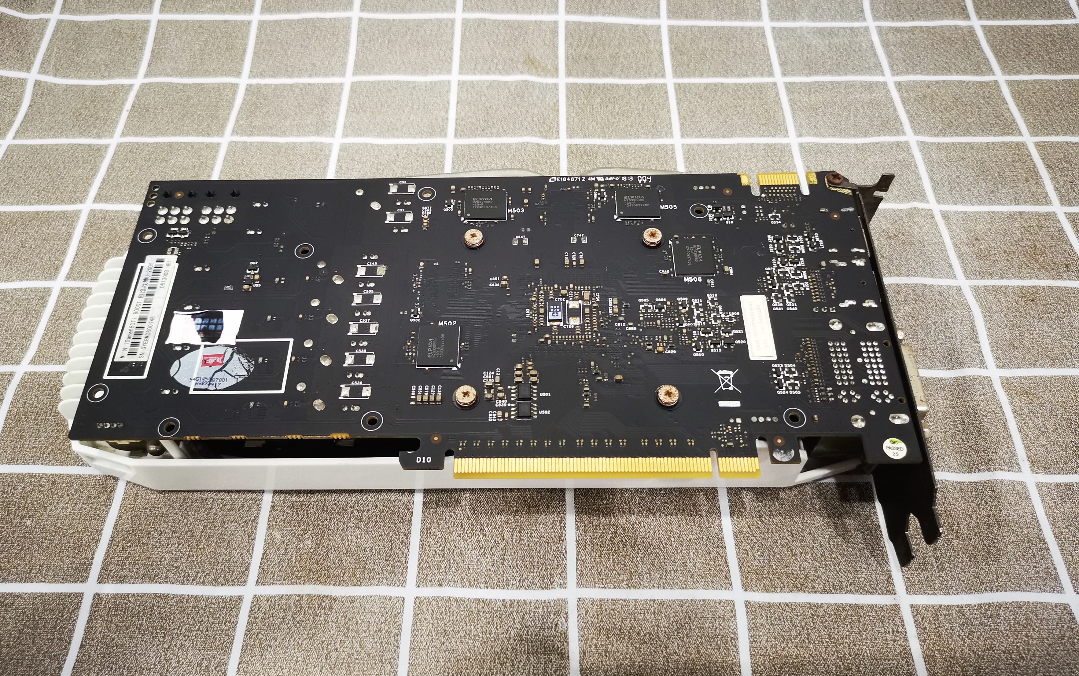 Colorful iGame GTX 650 Ti BOOST 2GB GDDR5 192Bit