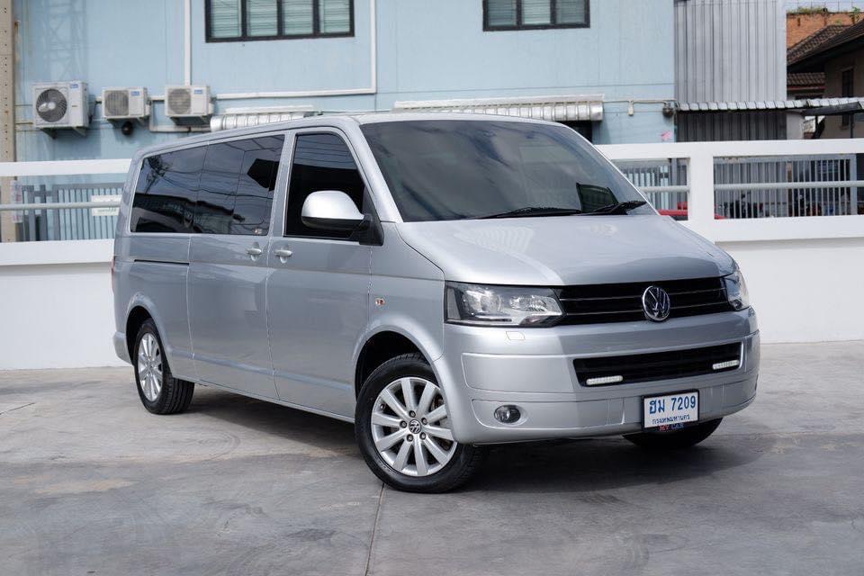 Volksawaken Caravelle 2.0 TDi ปี2013
